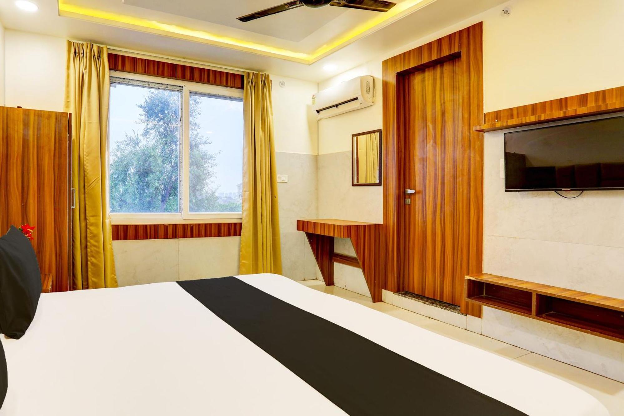 Hotel O Dev Paradise Gokul Екстериор снимка
